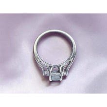 Load image into Gallery viewer, VINTAGE 10K Gold Natural Aquamarine & Diamond Ring Size 5.75 Emerald Cut -2.3g