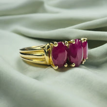 Load image into Gallery viewer, 10k Gold Natural Ruby Ring Sz 7 Earth Mined 1&amp;1/2 CT T.W. Oval Three Stone 2.2g
