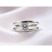 Load image into Gallery viewer, VINTAGE 10K White Gold -Natural Aquamarine Ring -Size 8 -Split Shank -3g Artisan
