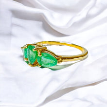 Load image into Gallery viewer, 10k Gold Natural Emerald Ring Size 8.25 Pear Cut 3 Stone Ring 2g Earth mined
