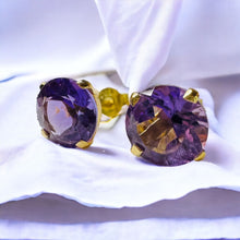 Load image into Gallery viewer, 18k Gold Natural Amethyst Earrings 3CTTW Stud Earrings Solid 750 Gold 1.6g
