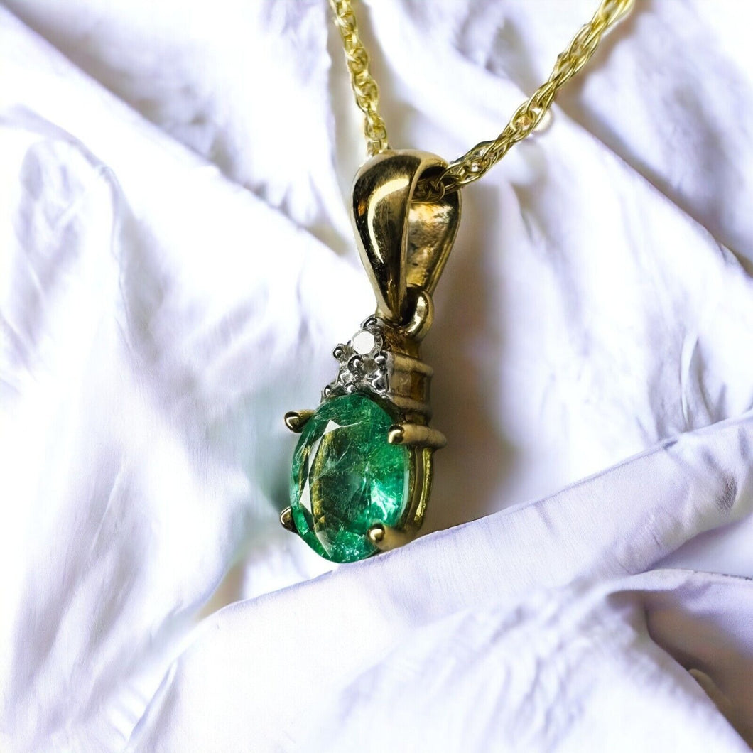 10k Gold Natural Emerald Necklace 18