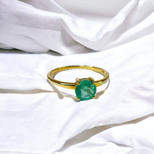 Load image into Gallery viewer, 10k Gold Natural Emerald Ring Size 8.25 Round Cut 1/2 Carat Solitaire Ring 1.1g
