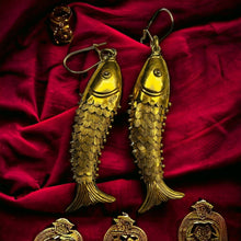 Load image into Gallery viewer, Antique 14k Gold Articulated Fish Earrings LARGE 68mm Victorian Oriental 6.1g

