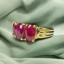 Load image into Gallery viewer, 10k Gold Natural Ruby Ring Sz 7 Earth Mined 1&amp;1/2 CT T.W. Oval Three Stone 2.2g
