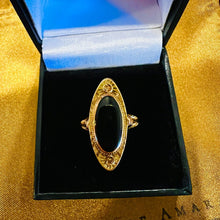 Load image into Gallery viewer, Antique 10k Yellow Gold Black Onyx Ring Size 5.25 Retro Estate Vintage 3g
